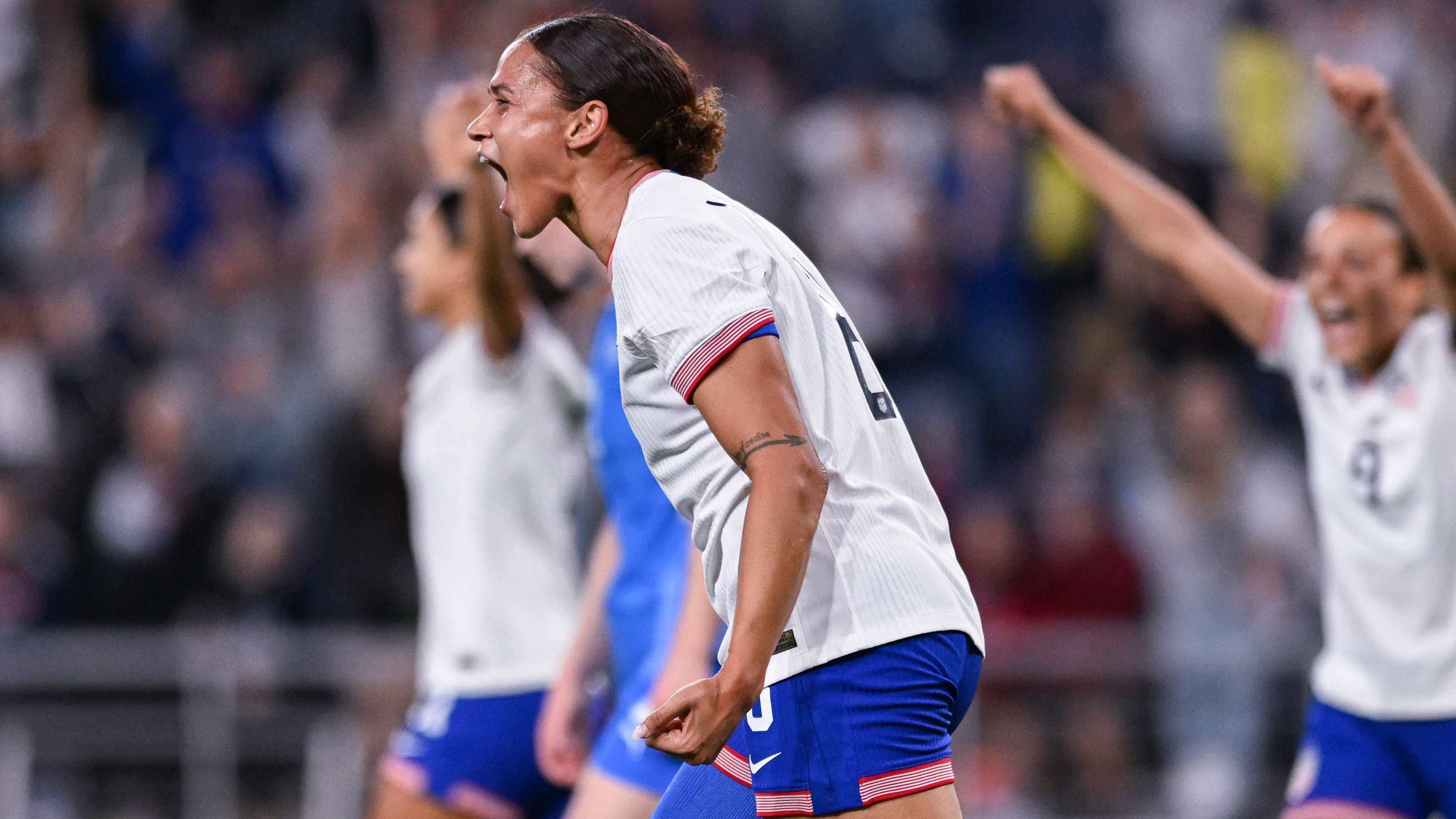 展现了他的 展现了他的