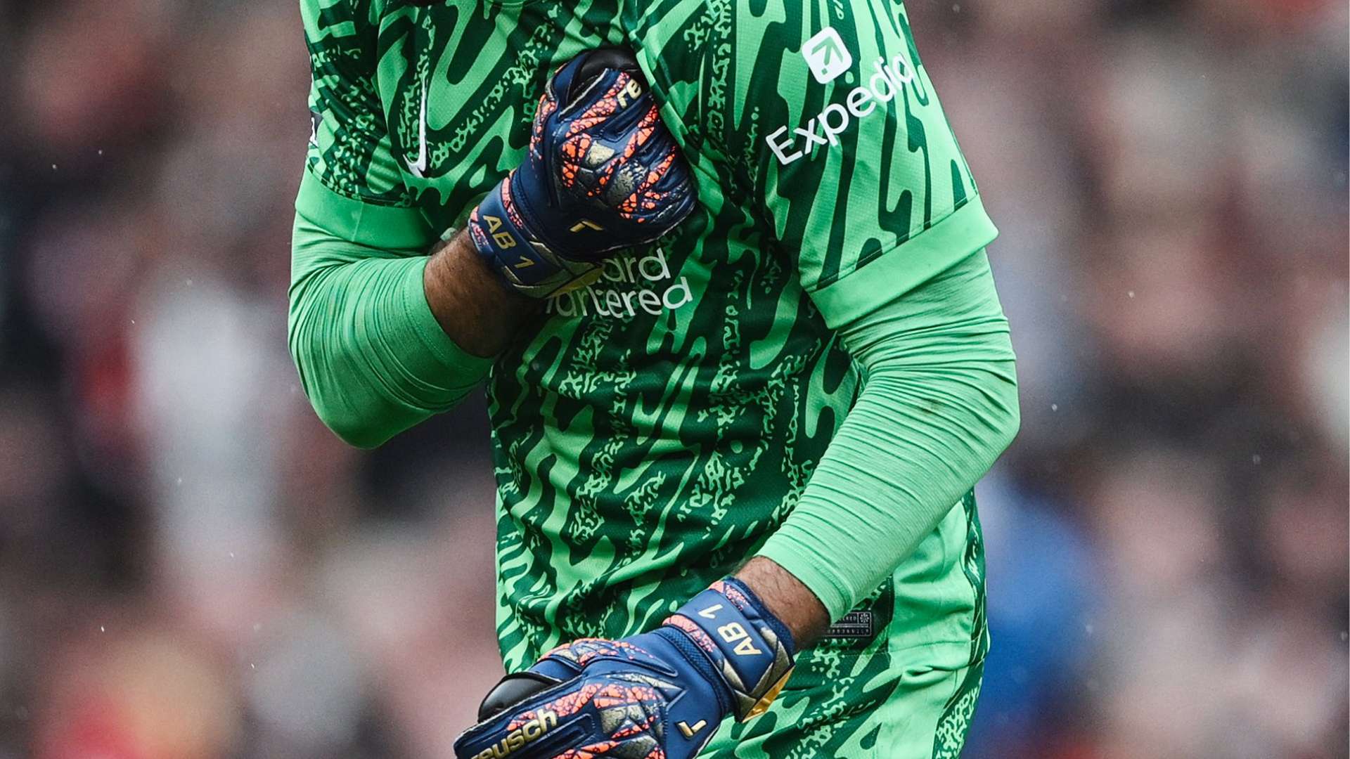 但足球比赛 但足球比赛